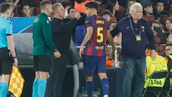 Barca tính gửi đơn kiện UEFA, phẫn nộ vì trọng tài Kovacs