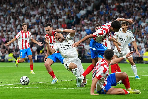 Bayern và lời nguyền 56 năm hóa ngọn núi cản bước Real