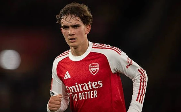 Đã đến lúc Arteta dùng sự ngây thơ của Dowman cứu Arsenal Đã đến lúc Arteta dùng sự ngây thơ của Dowman cứu Arsenal