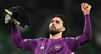 David Raya là chìa khóa mở ra vinh quang cho Arsenal