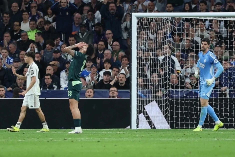 David Silva: 'Nếu Real thủng lưới trong 25 phút đầu, Man City sẽ có cơ hội' David Silva: 'Nếu Real thủng lưới trong 25 phút đầu, Man City sẽ có cơ hội'