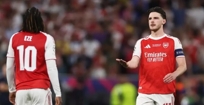 Declan Rice bảo vệ Eze và Gabriel sau thất bại ở luân lưu của Arsenal Declan Rice bảo vệ Eze và Gabriel sau thất bại ở luân lưu của Arsenal