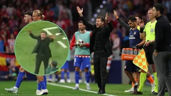 Fan Arsenal đòi UEFA kỷ luật Simeone vụ quát tháo trọng tài