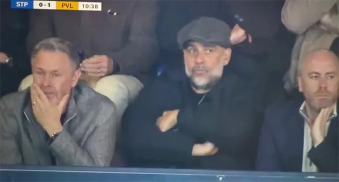 Fan 'sốc nặng' khi Guardiola bỏ qua đại chiến PSG vs Bayern vì trận đấu ở... hạng Ba Fan 'sốc nặng' khi Guardiola bỏ qua đại chiến PSG vs Bayern vì trận đấu ở... hạng Ba