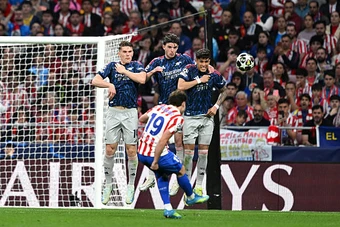 Gyokeres tỏa sáng nhưng Alvarez đã chứng tỏ giá trị với Arsenal