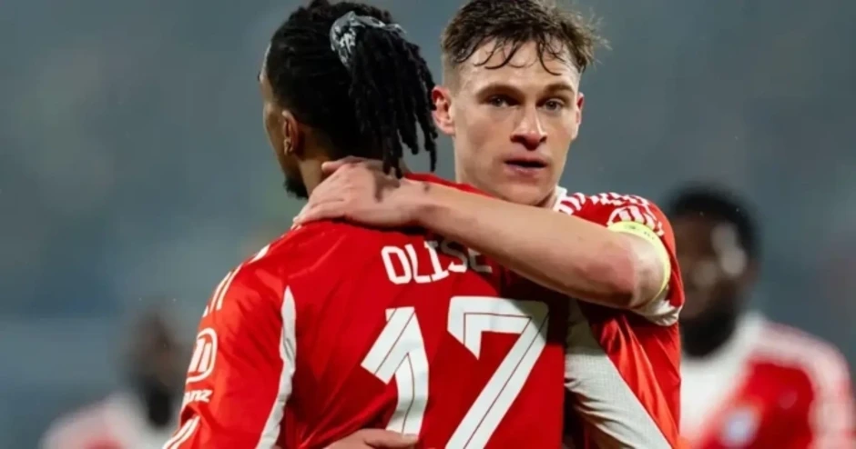 Hai ngôi sao Bayern đối mặt án treo giò vì tẩy thẻ lộ liễu Hai ngôi sao Bayern đối mặt án treo giò vì tẩy thẻ lộ liễu