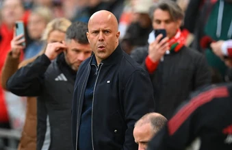Hai thay đổi nhân sự cần thiết của Liverpool trước PSG