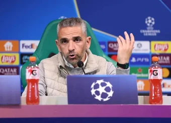 HLV Sporting ngả mũ: "Thủ thành Arsenal là ngôi sao hay nhất trận"
