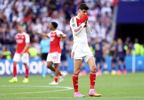 Kai Havertz lại ghi bàn nhưng London vẫn chưa có nhà vua mới Kai Havertz lại ghi bàn nhưng London vẫn chưa có nhà vua mới