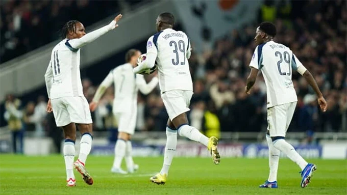 Kết quả Tottenham 3-2 Atletico Madrid (tổng tỷ số 5-7): Ngược dòng bất thành Kết quả Tottenham 3-2 Atletico Madrid (tổng tỷ số 5-7): Ngược dòng bất thành