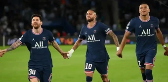 Khi những vì sao rời đi để bầu trời Paris thực sự tỏa sáng
