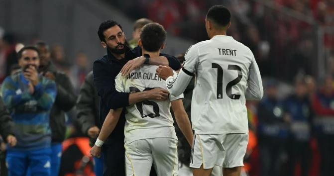 Kịch tính 7 bàn thắng, Bayern loại Real Madrid khỏi tứ kết C1 Kịch tính 7 bàn thắng, Bayern loại Real Madrid khỏi tứ kết C1