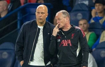 Liverpool bật chế độ sinh tồn nhưng vẫn không thể sống sót