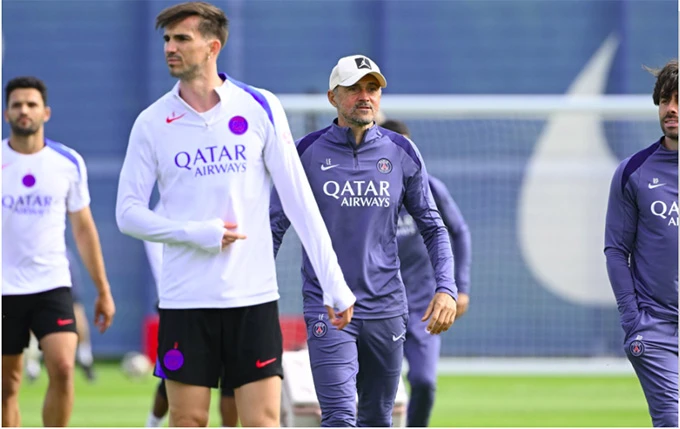 Luis Enrique đã gạt bỏ chủ nghĩa độc tài như thế nào? Luis Enrique đã gạt bỏ chủ nghĩa độc tài như thế nào?