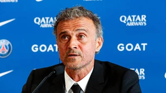 Luis Enrique là 'quỷ ăn tạng' Premier League