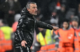 Luis Enrique thừa nhận PSG chịu áp lực cực lớn tại Anfield