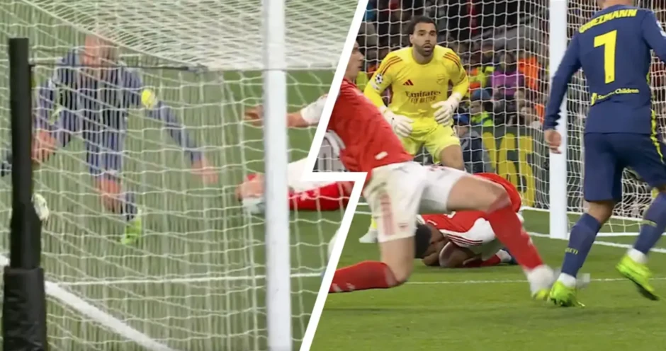 Lý do VAR từ chối phạt đền của Griezmann ở trận gặp Arsenal Lý do VAR từ chối phạt đền của Griezmann ở trận gặp Arsenal