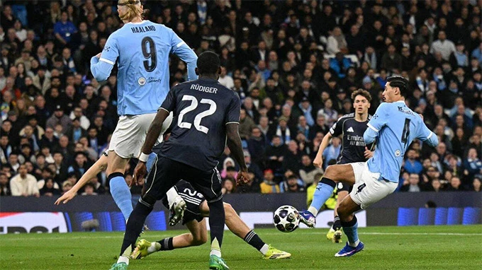 Man City dậy sóng: Donnarumma nổi điên tìm Rudiger tính sổ