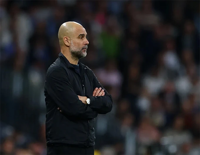 Man City thua ngay từ… chiếc áo gây tranh cãi của Pep Guardiola! Man City thua ngay từ… chiếc áo gây tranh cãi của Pep Guardiola!