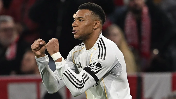 Mbappe lập kỷ lục vô tiền khoáng hậu tại Champions League Mbappe lập kỷ lục vô tiền khoáng hậu tại Champions League