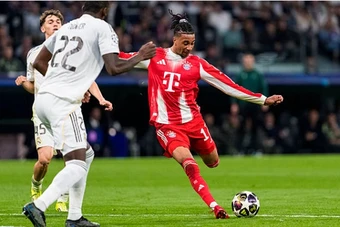 Michael Olise biến Bernabeu thành sân khấu của riêng mình