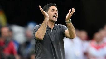 Mikel Arteta chỉ trích các quyết định của trọng tài