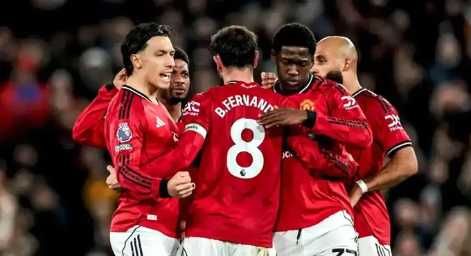 MU lo mất suất dự Champions League vì Arsenal, Man City và Chelsea MU lo mất suất dự Champions League vì Arsenal, Man City và Chelsea