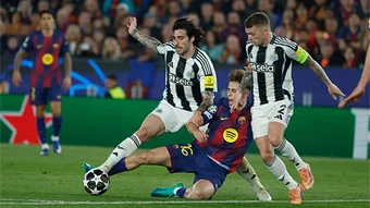 Newcastle thiệt đơn thiệt kép sau thất bại trước Barca ở Champions League