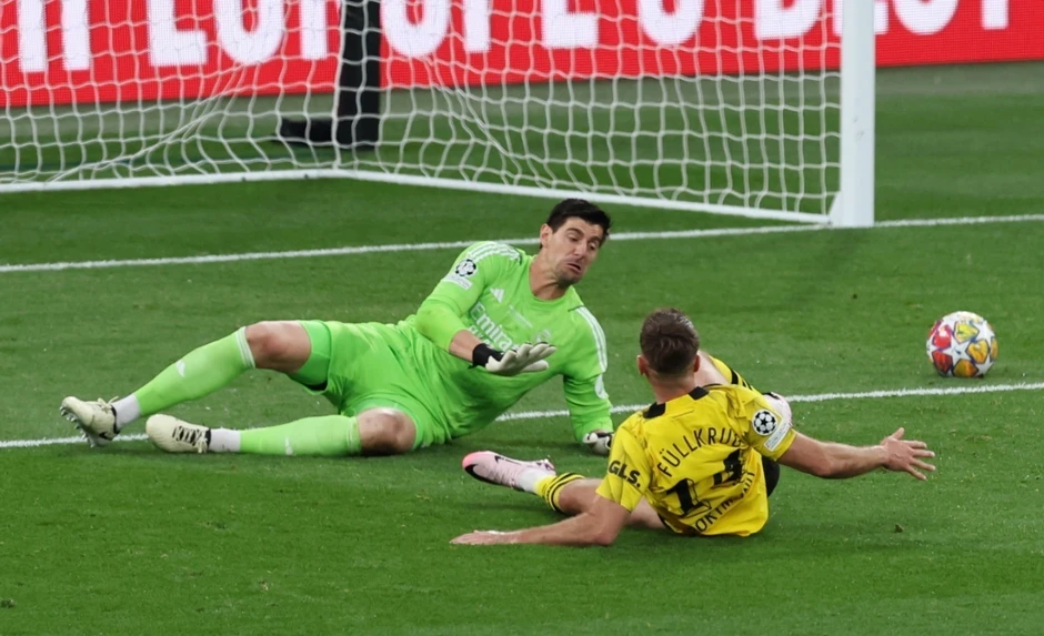 Ngày này năm xưa: Khúc vĩ thanh định mệnh của Kroos và Reus Ngày này năm xưa: Khúc vĩ thanh định mệnh của Kroos và Reus