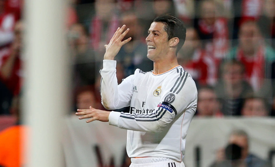 Ngày này năm xưa: Ronaldo phá kỷ lục trong đêm Bayern thảm bại