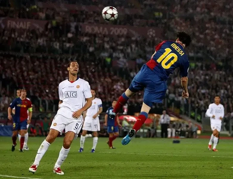 Ngày này năm xưa: Trận thua tâm phục khẩu phục của Sir Alex trước Barca