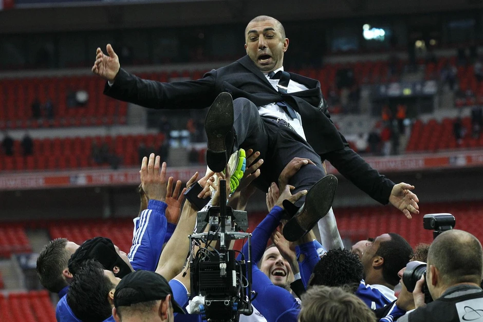 Nghệ thuật đỗ xe buýt và kiệt tác sinh tồn của Jose Mourinho Nghệ thuật đỗ xe buýt và kiệt tác sinh tồn của Jose Mourinho