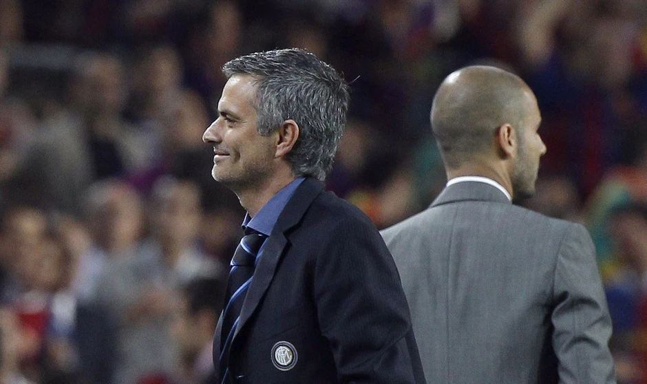 Nghệ thuật đỗ xe buýt và kiệt tác sinh tồn của Jose Mourinho Nghệ thuật đỗ xe buýt và kiệt tác sinh tồn của Jose Mourinho