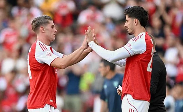 Những yếu tố then chốt quyết định ngôi vương của PSG và Arsenal Những yếu tố then chốt quyết định ngôi vương của PSG và Arsenal