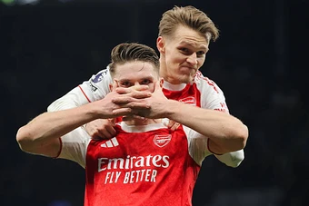 Odegaard chỉ ra lý do Gyokeres bùng nổ tại Arsenal