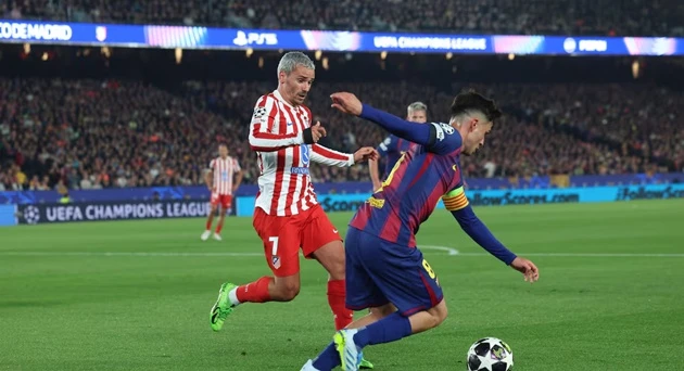 Pedri dính chấn thương gân kheo ở trận thua Atletico Pedri dính chấn thương gân kheo ở trận thua Atletico