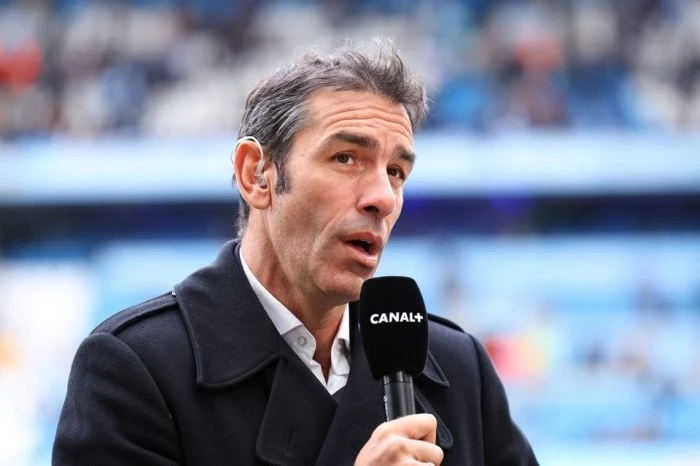 Pires cảnh báo PSG trả giá nếu coi thường Arsenal Pires cảnh báo PSG trả giá nếu coi thường Arsenal