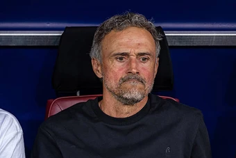 PSG hạ Arsenal, Luis Enrique nói cả hai không xứng đáng thắng