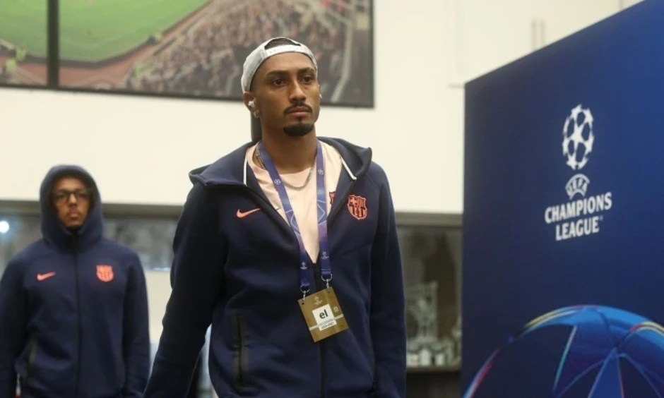 Raphinha: 'Barca bị cướp suất vào bán kết Champions League' Raphinha: 'Barca bị cướp suất vào bán kết Champions League'