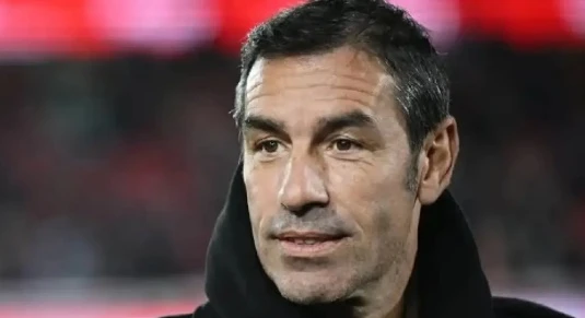 Robert Pires khẳng định Arsenal ưu tiên Ngoại hạng Anh hơn C1 Robert Pires khẳng định Arsenal ưu tiên Ngoại hạng Anh hơn C1