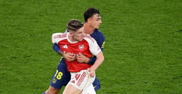 Rooney và Sturridge khen "người hùng thầm lặng" của Arsenal Rooney và Sturridge khen "người hùng thầm lặng" của Arsenal
