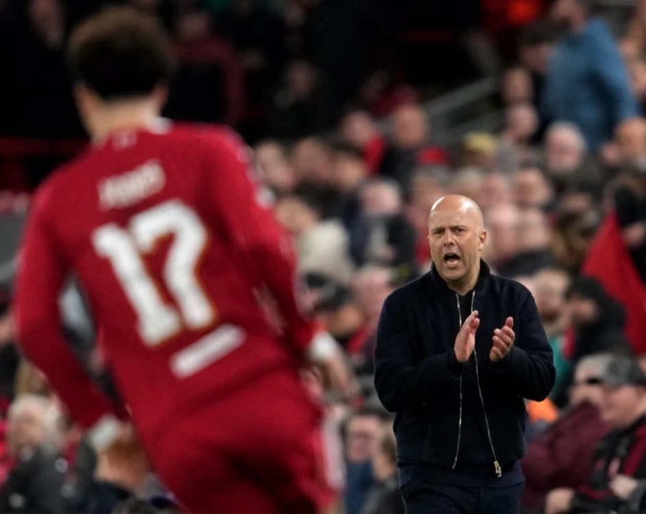 Slot: 'Liverpool là đội hiếm hoi kéo PSG vào loạt luân lưu mùa trước'