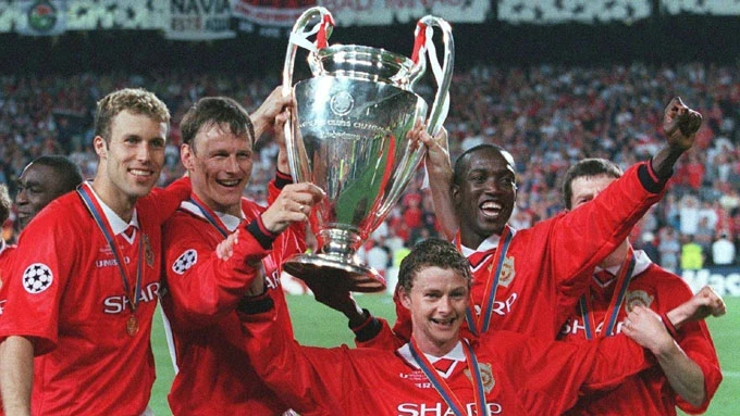 Sporting Lisbon lọt Top 10 ngược dòng kinh điển ở Champions League