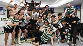 Sporting Lisbon lọt Top 10 ngược dòng kinh điển ở Champions League
