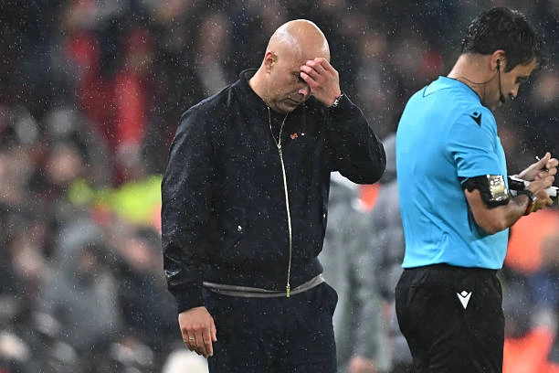 Thảm họa chiến thuật trước PSG đánh sập tham vọng của Liverpool Thảm họa chiến thuật trước PSG đánh sập tham vọng của Liverpool