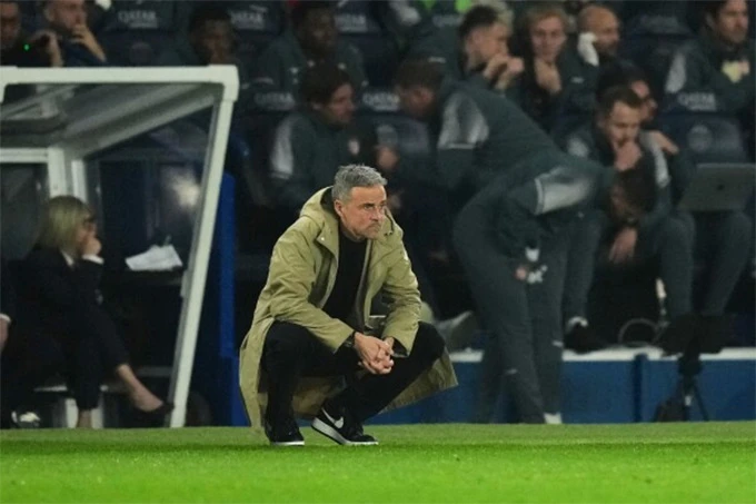 Trọng tài 'thân Đức' bắt trận PSG vs Bayern khiến người Pháp hoang mang Trọng tài 'thân Đức' bắt trận PSG vs Bayern khiến người Pháp hoang mang