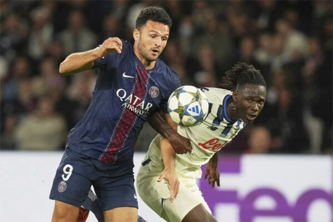 Trọng tài 'thân Đức' bắt trận PSG vs Bayern khiến người Pháp hoang mang Trọng tài 'thân Đức' bắt trận PSG vs Bayern khiến người Pháp hoang mang
