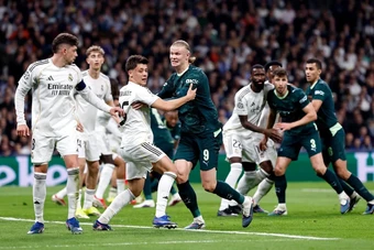 Vì sao các đội bóng Anh rơi rụng ở Champions League?