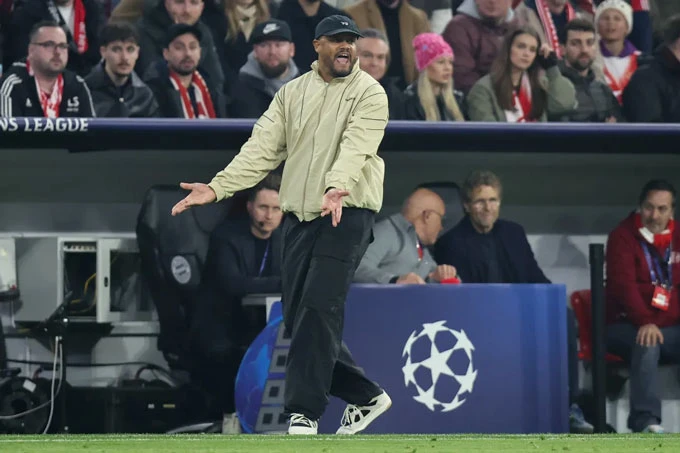 Vincent Kompany nói thẳng về chiếc thẻ vàng gây tranh cãi Vincent Kompany nói thẳng về chiếc thẻ vàng gây tranh cãi