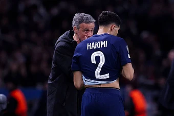 Zaire-Emery là lựa chọn an toàn cho PSG thay vì Hakimi